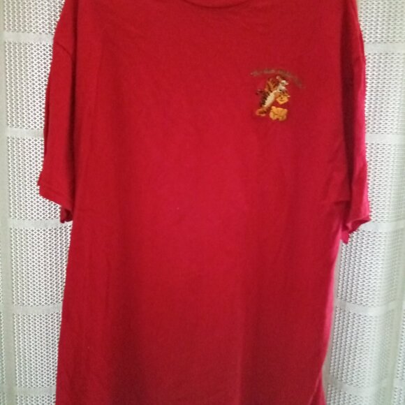 Pooh and Tigger XL Embroidered Red Short Sleeve T Shirt - Picture 3 of 5
